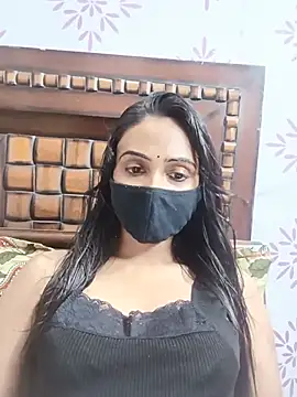 Snapshot of Yours-Bebo chatting on June 8, 6:03 am Yours-Bebo online show from June 8, 6:03 am