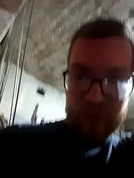 Sweet bear69 online show from May 5, 8:56 pm