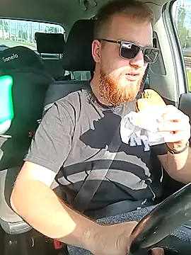 Snapshot of Sweet_bear69 chatting on September 19, 1:15 pm Sweet bear69 online show from September 19, 1:15 pm