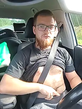 Snapshot of Sweet_bear69 chatting on September 15, 1:22 pm Sweet bear69 online show from September 15, 1:22 pm