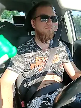 Snapshot of Sweet_bear69 chatting on September 9, 1:20 pm Sweet bear69 online show from September 9, 1:20 pm