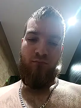 Snapshot of Sweet_bear69 chatting on January 11, 10:29 pm Sweet bear69 online show from January 11, 10:29 pm