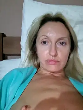 Miss    Mia  online show from September 24, 4:13 pm