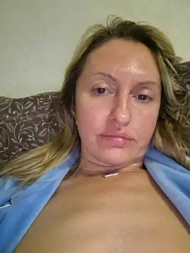 Miss    Mia  online show from November 4, 3:16 pm