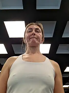 Miss    Mia  online show from January 14, 11:25 am