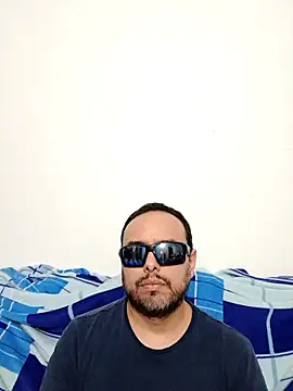 ElSunEagle online show from April 29, 2:38 am