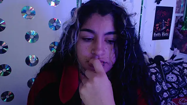 Snapshot of abril666 chatting on October 8, 3:46 pm abril666 online show from October 8, 3:46 pm