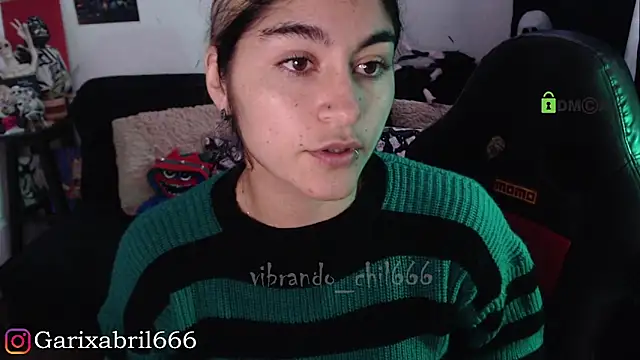 Snapshot of abril666 chatting on December 26, 7:38 pm abril666 online show from December 26, 7:38 pm