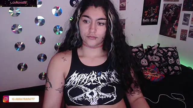 Snapshot of abril666 chatting on November 18, 3:26 pm abril666 online show from November 18, 3:26 pm