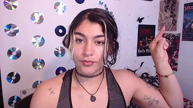 Snapshot of abril666 chatting on October 11, 1:45 pm abril666 online show from October 11, 1:45 pm