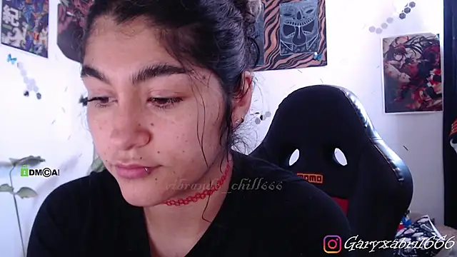 Snapshot of abril666 chatting on December 7, 5:37 pm abril666 online show from December 7, 5:37 pm