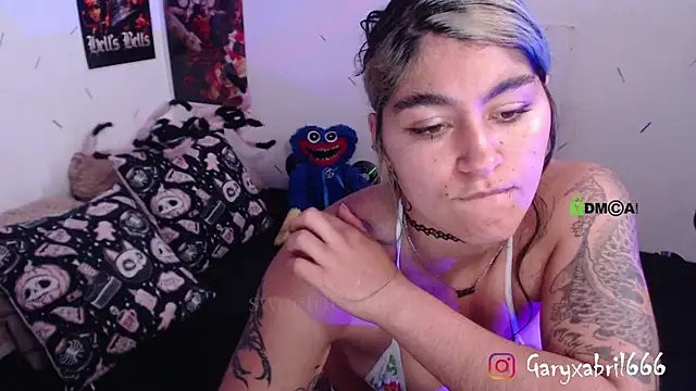 Snapshot of abril666 chatting on February 19, 6:10 pm abril666 online show from February 19, 6:10 pm