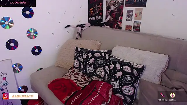 Snapshot of abril666 chatting on October 23, 3:43 pm abril666 online show from October 23, 3:43 pm