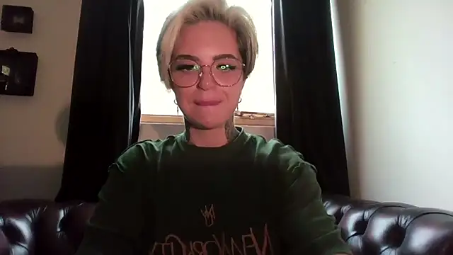 Rubyrichhxo online show from October 19, 9:12 am