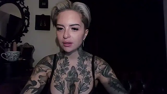 Rubyrichhxo online show from December 20, 5:27 pm