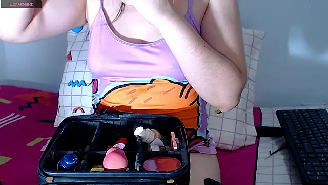 sofi-rojas1 online show from January 6, 8:02 pm