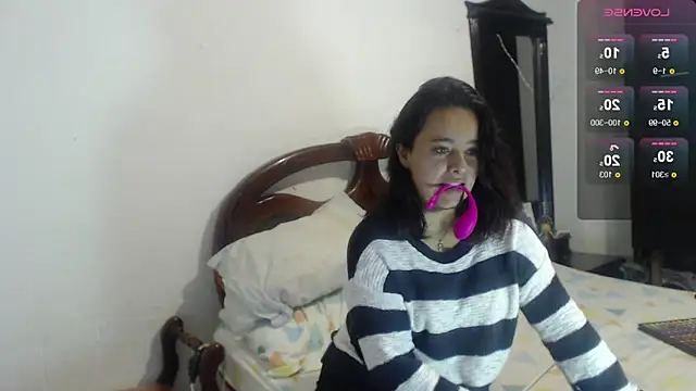 MagicStephany  online show from February 11, 1:41 pm