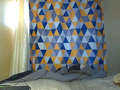 Snapshot of Mila_Melanie chatting on September 19, 6:39 am Mila Melanie online show from September 19, 6:39 am