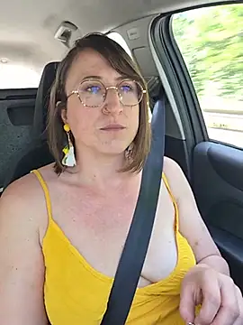 minierose online show from May 27, 9:49 am