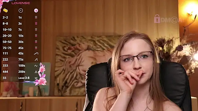 steffania- online show from February 17, 5:04 am
