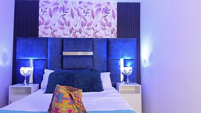 GiselOrtiz online show from March 16, 9:49 am