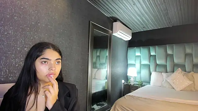 GiselOrtiz online show from June 8, 12:38 pm