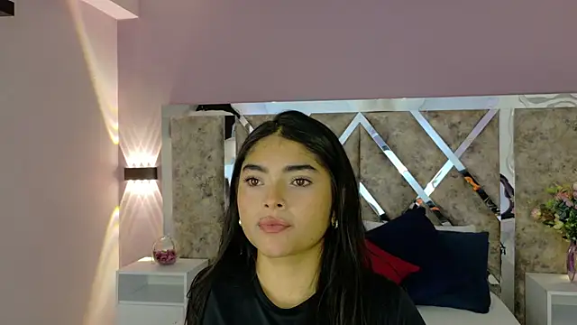 GiselOrtiz online show from May 6, 9:46 am
