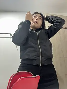 GiselOrtiz online show from November 6, 10:30 am