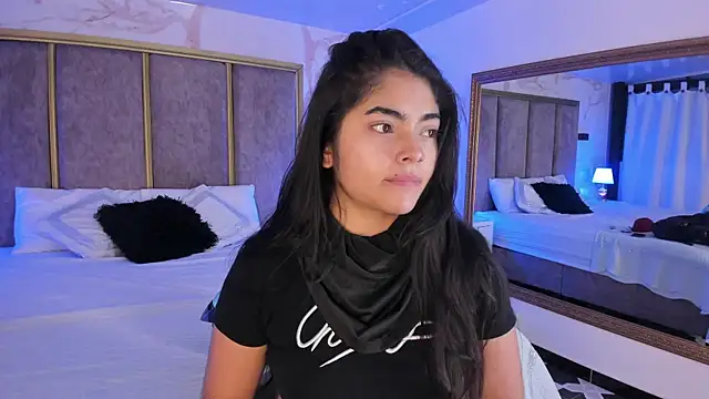 GiselOrtiz online show from December 16, 10:30 am