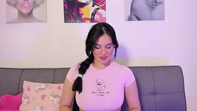 Snapshot of Maylin_Garcia chatting on May 23, 1:37 am Maylin Garcia online show from May 23, 1:37 am