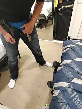 khriztiam  online show from February 27, 7:19 am