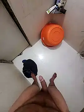 Snapshot of parank2021 chatting on February 10, 6:24 pm parank2021 online show from February 10, 6:24 pm