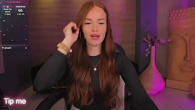 CorinneRusso online show from March 28, 11:22 am