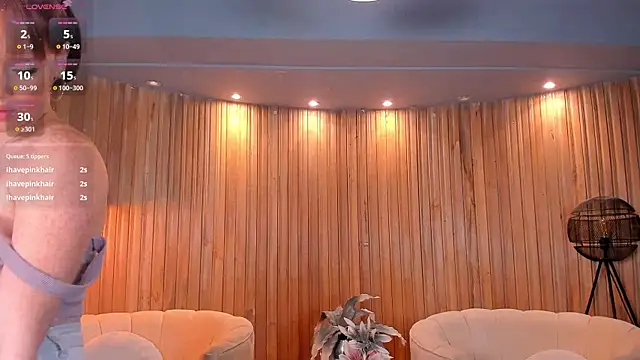 CorinneRusso online show from March 4, 9:51 am