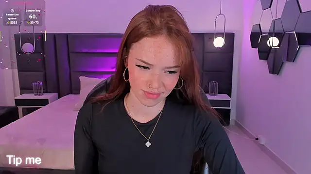 CorinneRusso online show from January 15, 4:38 am