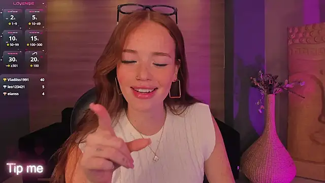 CorinneRusso online show from April 1, 1:41 pm