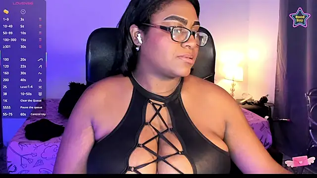 Snapshot of BlakmillerrGilson chatting on June 12, 8:17 pm BlakmillerrGilson online show from June 12, 8:17 pm