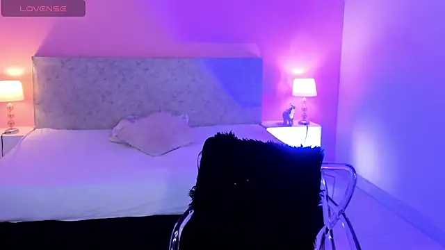 Snapshot of BlakmillerrGilson chatting on October 20, 7:47 pm BlakmillerrGilson online show from October 20, 7:47 pm