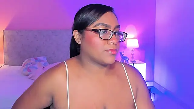 Snapshot of BlakmillerrGilson chatting on November 12, 7:45 am BlakmillerrGilson online show from November 12, 7:45 am