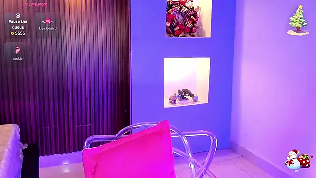 BlakmillerrGilson online show from December 21, 9:15 pm