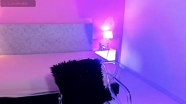 Snapshot of BlakmillerrGilson chatting on October 30, 7:55 pm BlakmillerrGilson online show from October 30, 7:55 pm