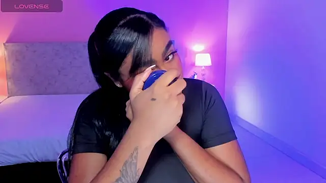 Snapshot of BlakmillerrGilson chatting on October 21, 7:46 pm BlakmillerrGilson online show from October 21, 7:46 pm