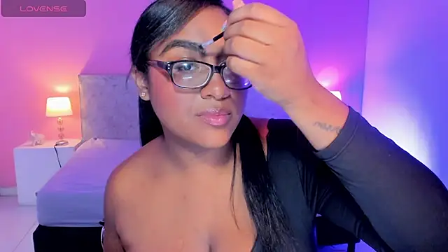 Snapshot of BlakmillerrGilson chatting on October 24, 7:57 pm BlakmillerrGilson online show from October 24, 7:57 pm