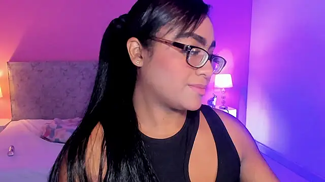 Snapshot of BlakmillerrGilson chatting on October 9, 7:58 pm BlakmillerrGilson online show from October 9, 7:58 pm