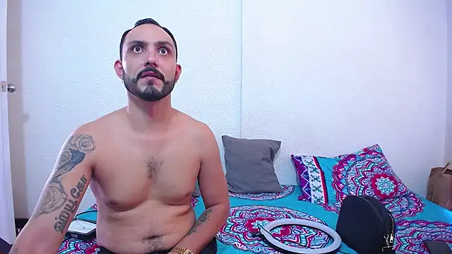 Snapshot of _joanne_and_oliver_ chatting on November 20, 7:14 pm joanne and oliver online show from November 20, 7:14 pm