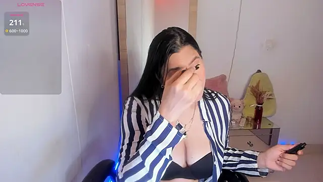 hellensexy online show from March 1, 4:18 pm