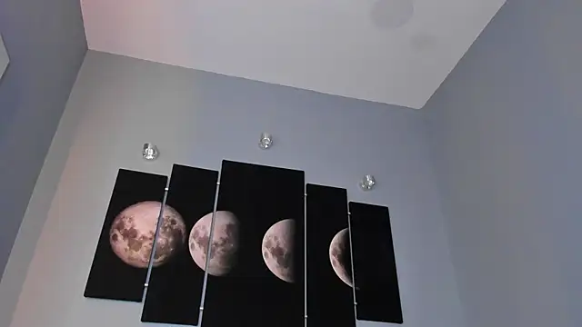 megan woll online show from November 23, 6:29 pm