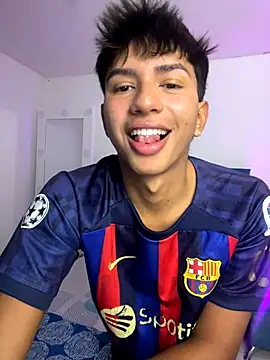 Snapshot of Leonarrrd_01 chatting on October 9, 12:55 am Leonarrrd 01 online show from October 9, 12:55 am