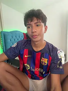 Leonarrrd 01 online show from March 10, 10:25 pm