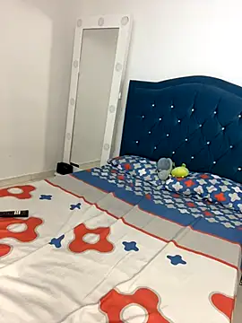 Snapshot of Leonarrrd_01 chatting on September 26, 12:39 am Leonarrrd 01 online show from September 26, 12:39 am